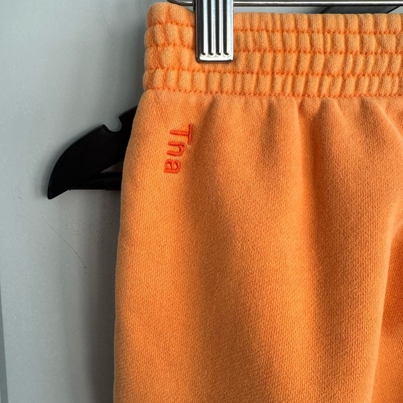 TNA Cozy Boyfriend sweatpants - Picture 4 of 4